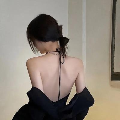 与海明威为邻